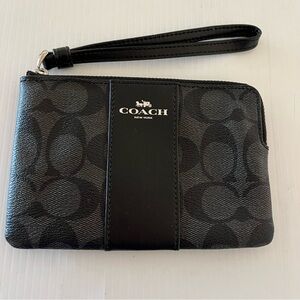 NWOT Coach Signature Black Gray Leather Corner Zip Wristlet
